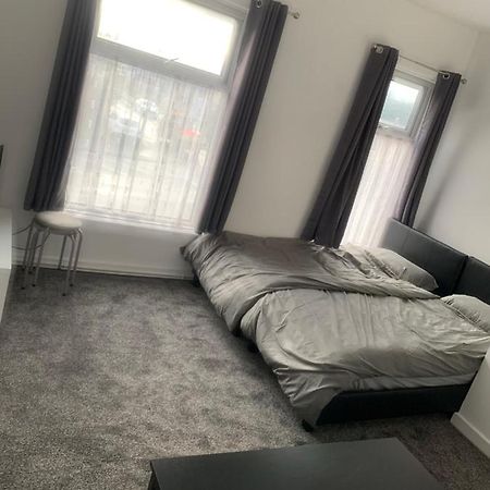 New 2 Bedroom Apartment In Greater Manchester Ashton-under-Lyne Экстерьер фото